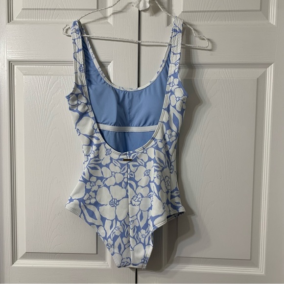 NWT BILLABONG Beyond The Blue Scoop Neck One Piece Swimsuit - Picture 7 of 9